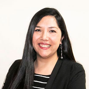 Dra. Karen Núñez-Valdés Directora del Programa MDU​
